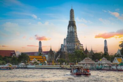 3-Hour Bangkok Walking Tour: Wat Pho and Wat Arun - Price and tickets: what the $18 really buys