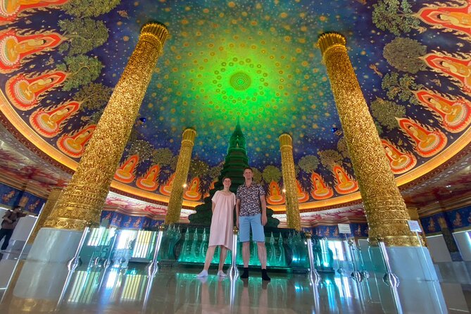 3hr Sunset Canal Cruise & Stop at Biggest Buddha (fully guided) - Stop 2: Khlong Bang Luang Artist House (Baan Silapin)