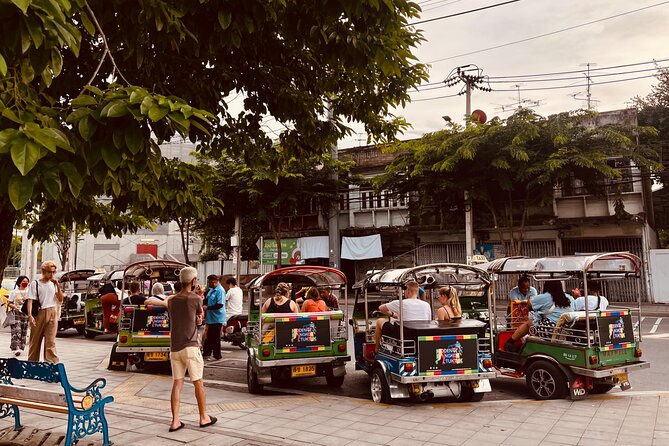 4-Hour Hidden Bangkok TukTuk Street Food Guided Tour - Pak Khlong Talat in the evening: flowers, stories, and a 24/7 feel
