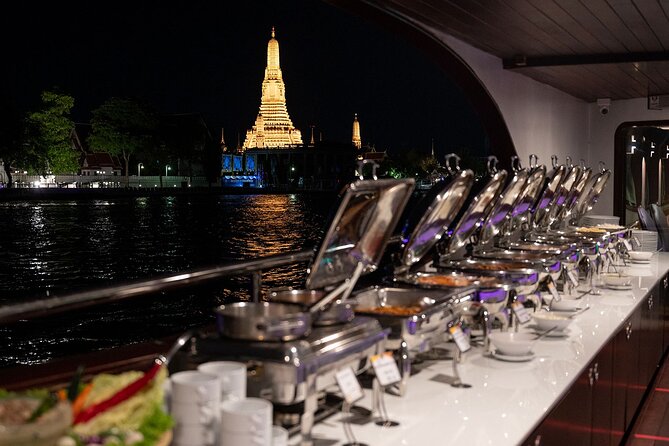 5 Star Luxury Bangkok Dinner Cruise On Wonderful Pearl Cruise - Chao Phraya at night: how the route turns into a moving photo gallery