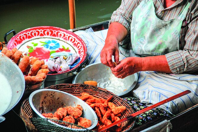 Amphawa Boat Ride & Railway Market: Multi-Lang Private Tour - What you’ll remember most (based on what people loved)