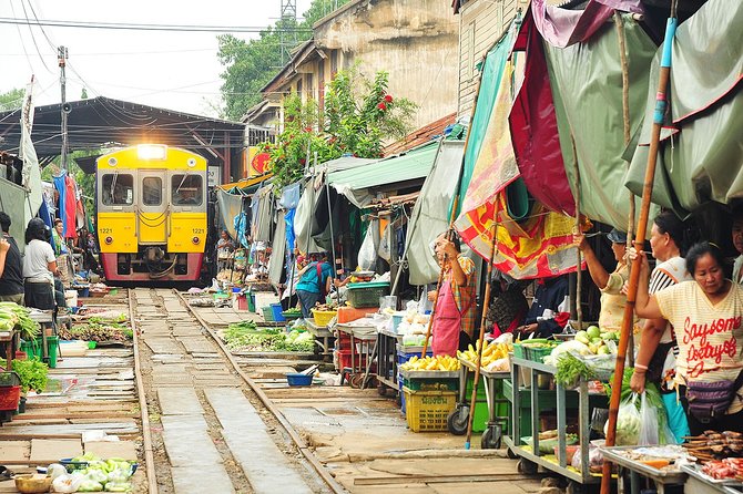 Amphawa Floating Market Tour with Maeklong Railway Market (SHA Plus) - The timing that makes or breaks Maeklong