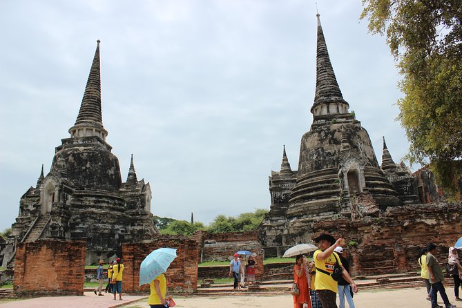 Ancient City Ayutthaya Private Guided Day Tour - Wihan Phra Mongkhon Bophit: The Scale of the Bronze Buddha