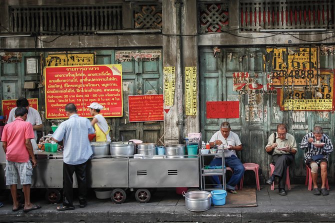 Authentic Street Food Tour in China Town Bangkok - The walking route in Chinatown: logistics handled, you focus on eating