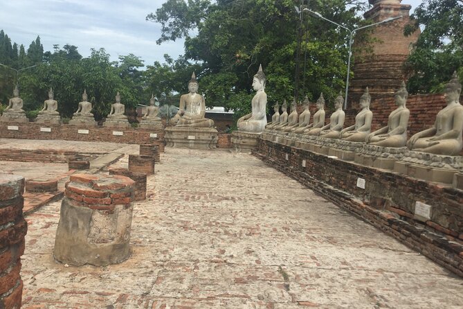 Ayuthaya Must Visit Temples Tour from Bangkok by MyProGuide - Wat Lokayasutharam (reclining Buddha): the stop that gives scale