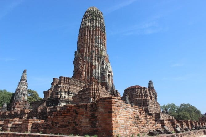 Ayutthaya Bicycle Tour with Scenic Boat Experience - From tuk-tuk to the pier: what the river cruise adds