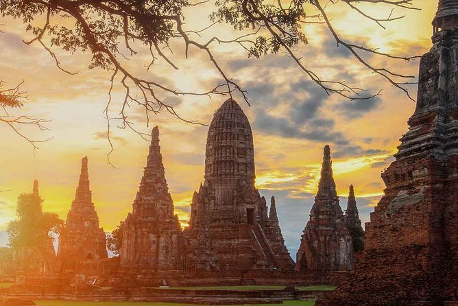 Ayutthaya Guided UNESCO Heritage Tour Including Lunch & Transfers - Temple of the Reclining Buddha (Wat Lokayasutharam): The Quick Photo Stop That Matters