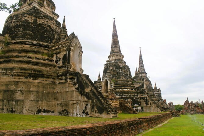 Ayutthaya Heritage Private Charter Exclusive Temple Tour - Wat Phanan Choeng Worawihan: the 19-meter gilded Buddha