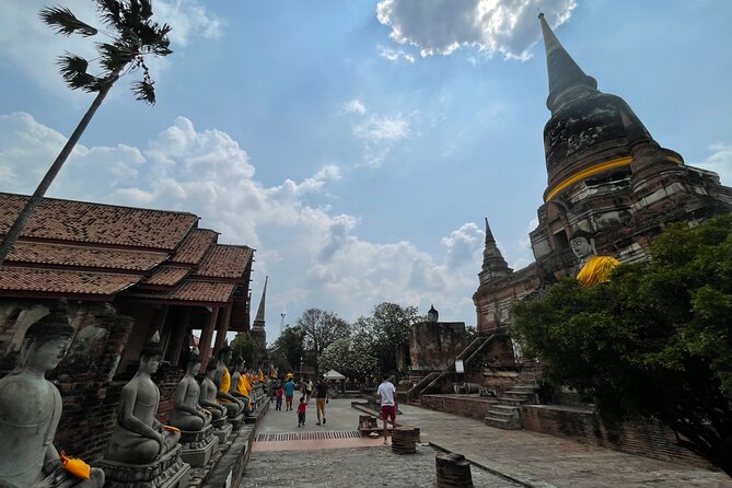 Ayutthaya Historical Old Capital day Tour from Bangkok - Wat Yai Chai Mongkol: An Old Favorite for Scale and Structure
