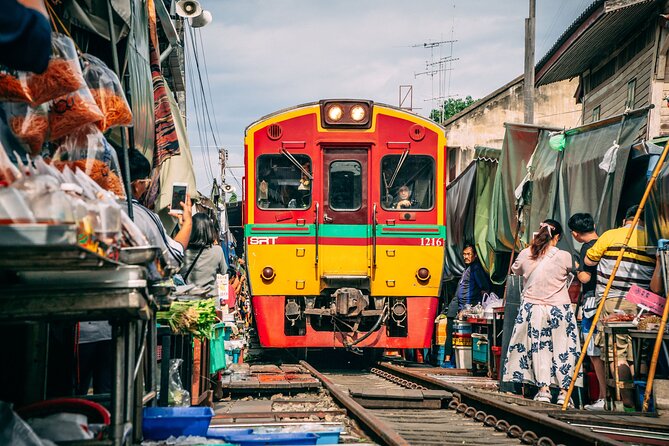 Ayutthaya, Maeklong Railway, Damnoen Saduak Floating Market - Price and logistics: what $86 covers, and what you’ll add