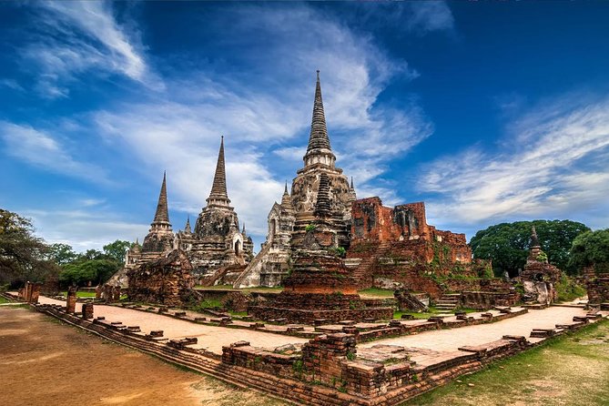 Ayutthaya Tour from Bangkok with Grand Pearl River Cruise - Wihan Phra Mongkhon Bophit: The Bronze Buddha with a Twist