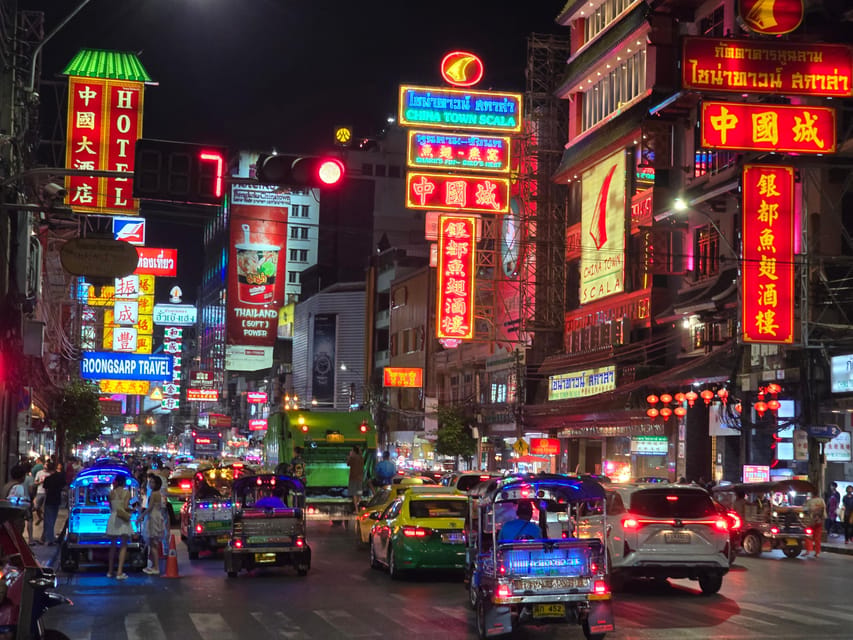 Bangkok: A 4 Hours Tuk Tuk Sightseeing Tour Iconic Landmarks - Chinatown night market finish: dinner and dessert that actually seals the deal