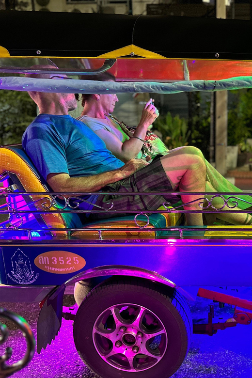 Bangkok: A 4 Hours Tuk Tuk Sightseeing Tour Iconic Landmarks - Starting point and what to do before you go