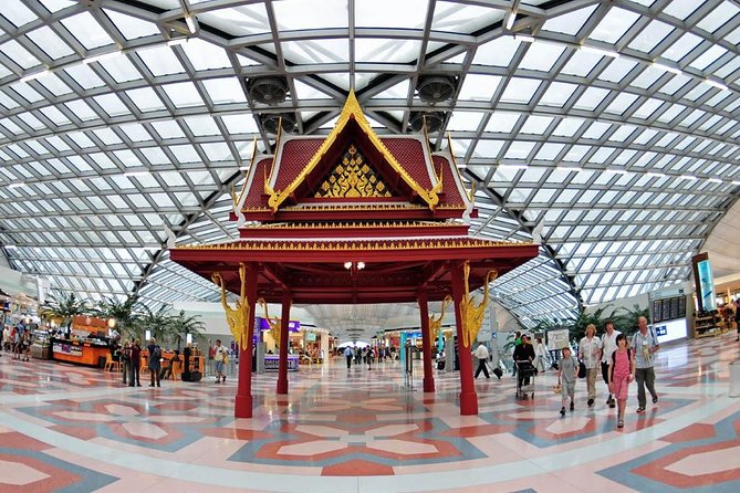 Bangkok Airport to Bangkok Hotel Arrival Transfer - The Real-World Risk: Busy Airports, Missed Signs, and Late Starts