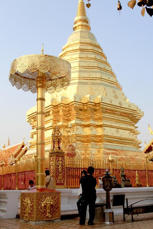 Bangkok: Audio guides for Bangkok, Ayutthaya & Chiang Mai - Using it on the ground: smartphone, Wi‑Fi, and sharing one booking