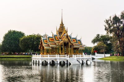 Bangkok Ayutthaya Temples and Boat Tour with Lunch - Bangkok Pickup to Ayutthaya: The 7:00 am Rhythm