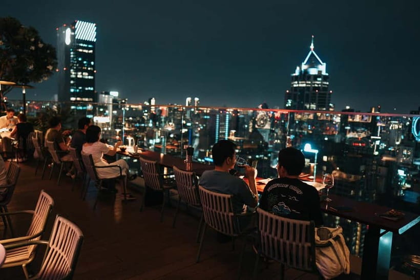 Bangkok: Bar.Yard Rooftop Bar Kimpton Maa-Lai F&B Packages - Your 90-minute flow: how the rooftop package plays out