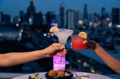 Bangkok: Barracuda Rooftop Bar Akara Hotel - Getting There and Choosing Your Timing (Transportation Not Included)