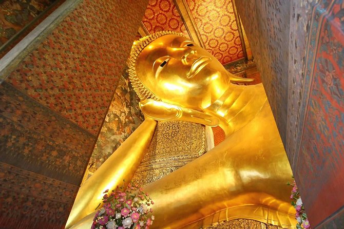 Bangkok Best Two Temples Emerald & Reclining Buddha + GrandPalace - What you should expect from the guide (and why it changes everything)
