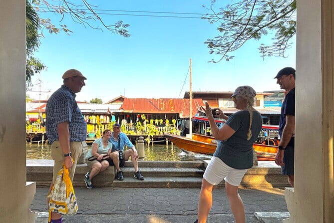 Bangkok: Bike and Longtail Boat Tour with Lunch - Thonburi by bike and klongs by longtail: the point of this tour
