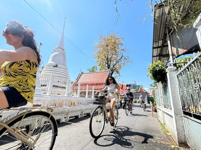 Bangkok: Bike, Boat & Food Tour in Thonburi - Wat Khun Chan: the short guided hit you’ll remember