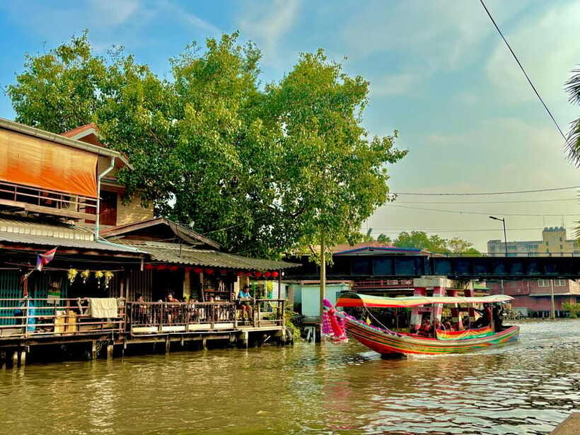 Bangkok: Bike, Boat & Food Tour in Thonburi - Morning vs afternoon tours: how the experience changes
