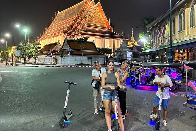 Bangkok by Night with Escooter &/or Bike - The Night Route: From Democracy Monument to the Iron Temple
