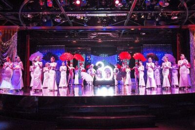 Bangkok Cabaret Show - Entering Asiatique and choosing an early or late show