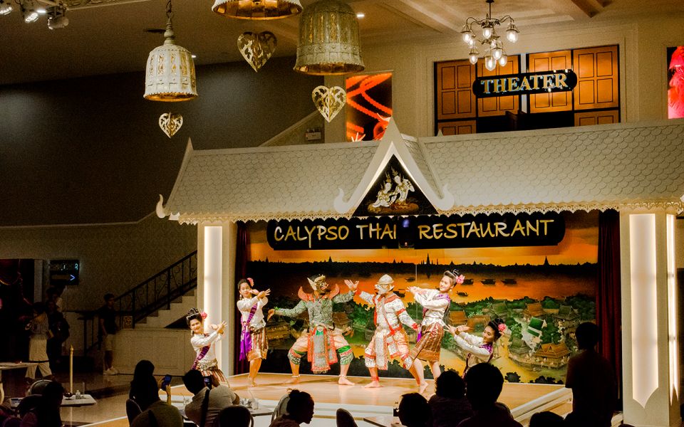 Bangkok: Calypso with Thai Classical Dance - Your Thai set dinner: what you’re really paying for