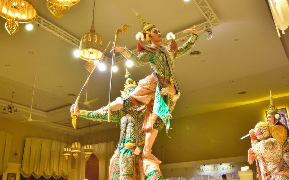 Bangkok: Calypso with Thai Classical Dance - Should you book Calypso’s Thai classical dance and set dinner?