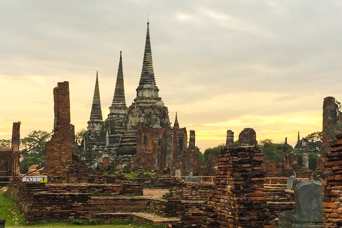 Bangkok Canal Tour by long tail boat, Wat Arun and Wat Pho - Wat Pho and the Reclining Buddha, plus the Thai Massage School