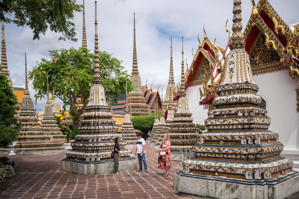 Bangkok: Canals Tour Wat Arun & Chao Phraya by Longtail Boat - Dress code and who should consider skipping
