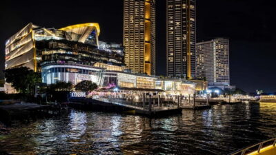 Bangkok: Chao Phraya Princess Dinner Cruise & Hotel Transfer - Upper Deck vs Lower Deck: your best view strategy