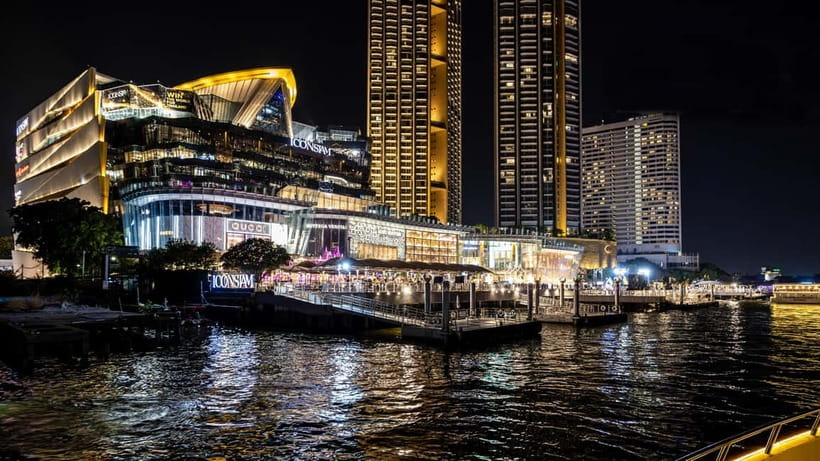 Bangkok: Chao Phraya Princess Dinner Cruise & Hotel Transfer - Upper Deck vs Lower Deck: your best view strategy