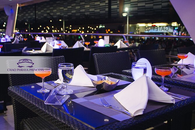 Bangkok Chao Phraya Princess Night Dinner Cruise - Live Band, Thai Classical Dance, and the Pace of the Evening