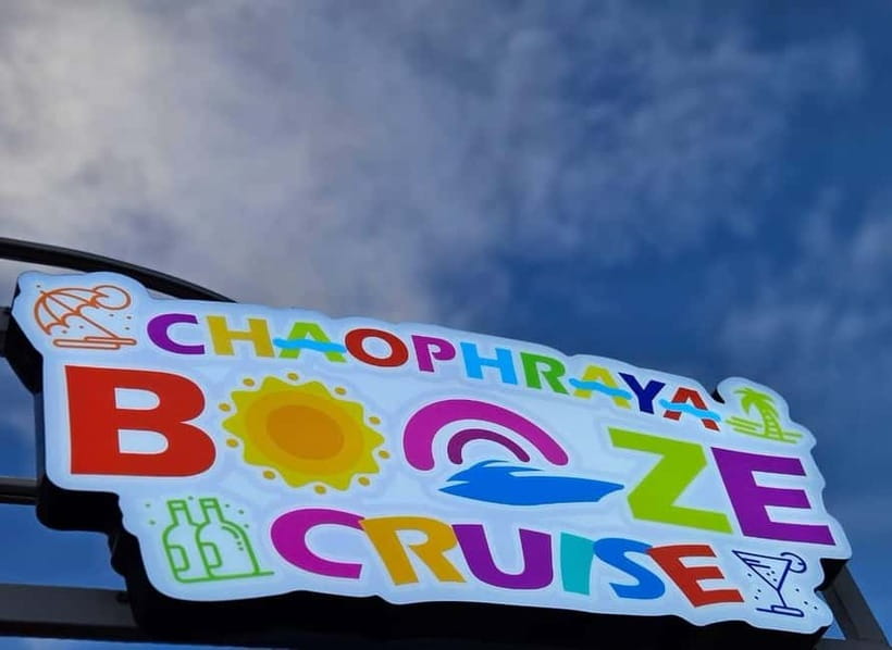 Bangkok : Chaophraya Booze Cruise – Drinks Onboard - River City Bangkok Meet-Up: where the cruise starts and why it matters