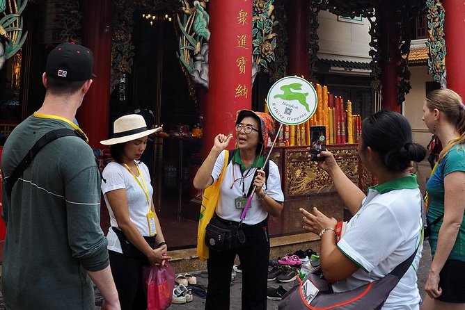 Bangkok China Town ,a Bangkok historic neighbourhood - The real value: how a guided route helps you read Talat Noi