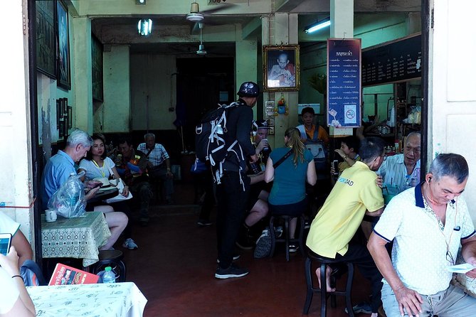 Bangkok China Town ,a Bangkok historic neighbourhood - Who should book this Talat Noi Chinatown walk?