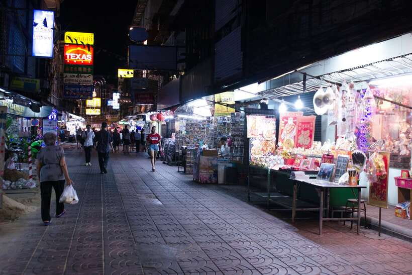 Bangkok: Chinatown Night Food Tour - Who Should Book This Chinatown Night Food Tour