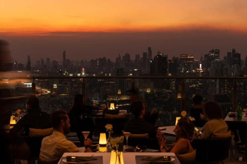 Bangkok: Cielo Sky Bar & Restaurant Rooftop - The menu: Thai flavor meets international comfort