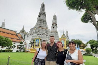 Bangkok City Sightseeing Tour with Grand Palace Private - Wat Traimit in Chinatown: The Golden Buddha Starts the Day