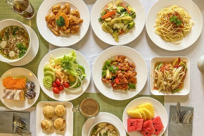 Bangkok Classic 3-Temples With Buffet Lunch Day Tour - Pace, Group Size, and Why the Right Guide Changes Everything