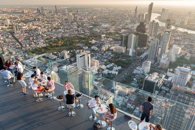 Bangkok Damnoen Saduak, Train Market, Mahanakhon Skywalk - Logistics and comfort: what makes this run smooth for a day trip