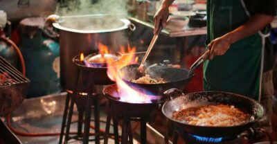 Bangkok: Discover a Taste of Chinatown – 2 Hr Walking Tour - Meeting at Wat Mangkon MRT: the easiest way to start strong