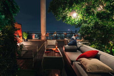 Bangkok: Enjoy Fine Thai Food with Panoramic Rooftop Views - The sharing set setup: how you’ll eat during the 90 minutes