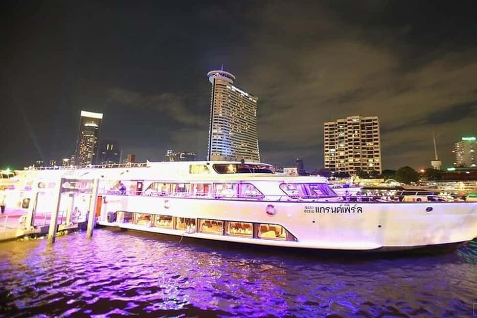 Bangkok: Evening Dinner Cruise with Live Music Chao Phraya - Key points to know before you go