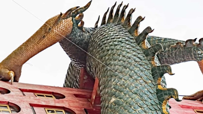 Bangkok: Famous Markets and Dragon Temple Guided Day Tour - Who should book this day trip, and who should rethink it