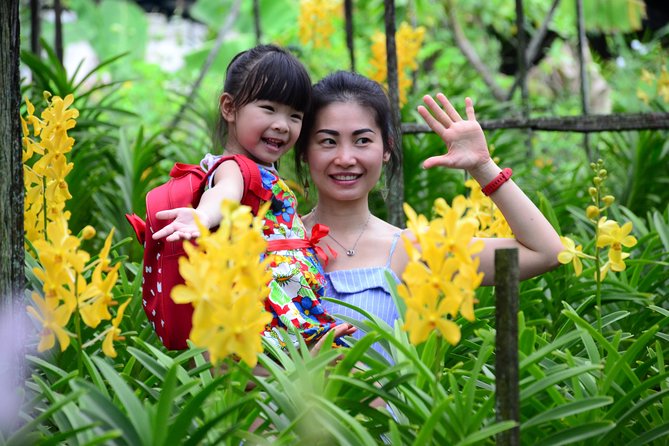 Bangkok Floating Markets and Boat Tour - Orchid farm photo stop and hands-on paddling