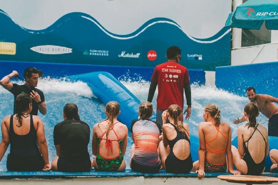Bangkok: Fun Flow riding at Flow House Bangkok - Beach-club facilities in Bangkok: what you can do between rides