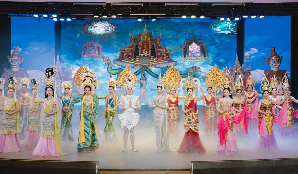 Bangkok: Golden Dome Cabaret Show Entry Ticket - Cultural context without turning it into a classroom